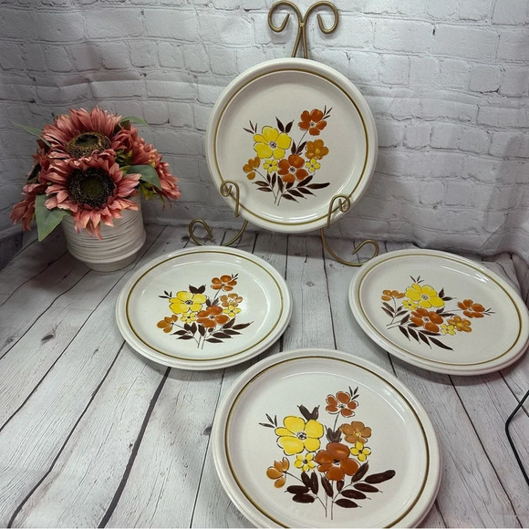 Vintage fall flowers 302  deville plates by jon paul stoneware pair of 2 - Picture 1 of 5